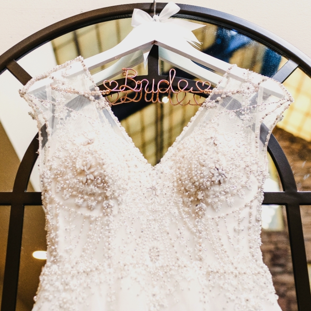 BRIDE hanger - White & Rose Gold Letters, with bow